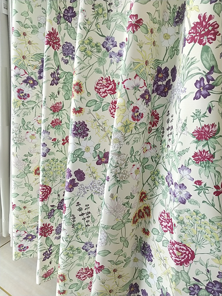 �C���e���A�ɍ��킹�Ċ����܂�